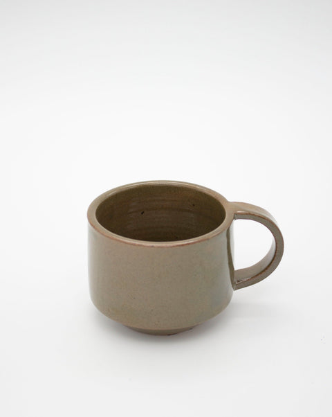 Richard Beauchamp Green c handle mug