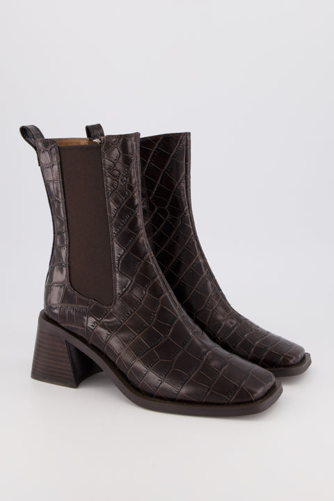 Magda | Chocolate Croc