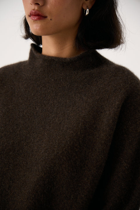 Eclipse Funnel Neck | Truffle