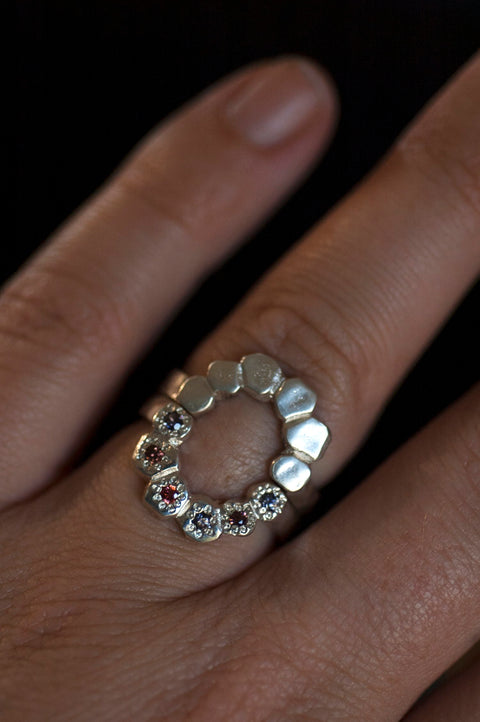 Half Daisy Chain Ring | Gems