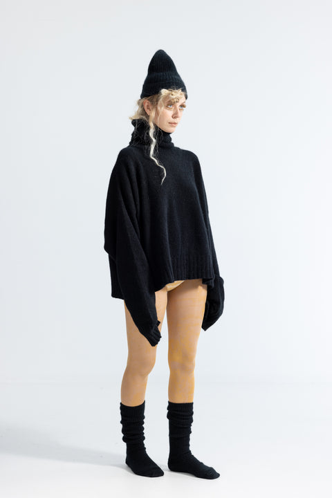 U Turtle Crop Black Possum Merino Turtleneck Jersey