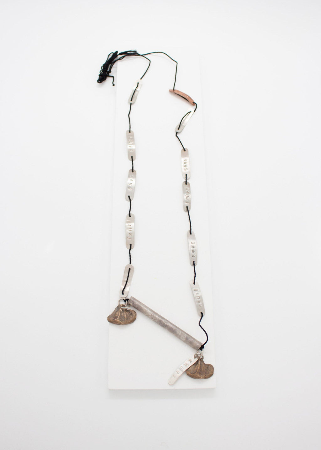 Save The Kauri Necklace Black – collecte