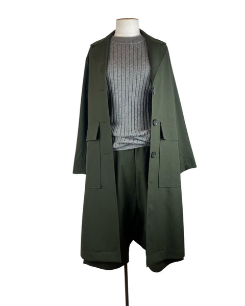 Herriot Trench Coat and Baggy Shorts