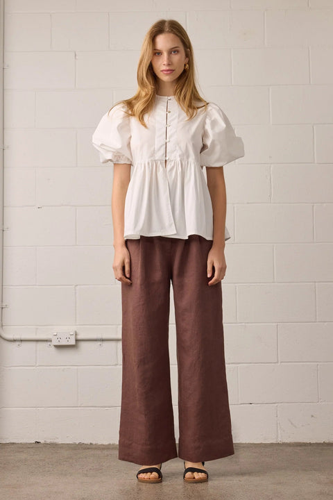 Towa Nico top white and theo pants cocoa