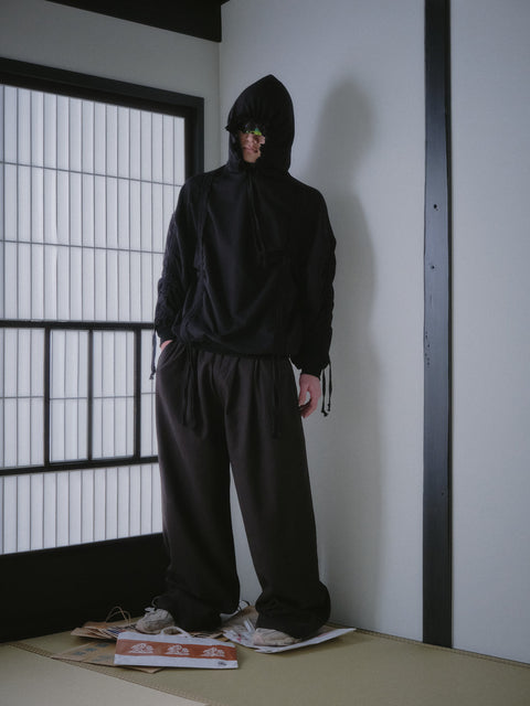 Tsuriageru Hoodie | Black 1