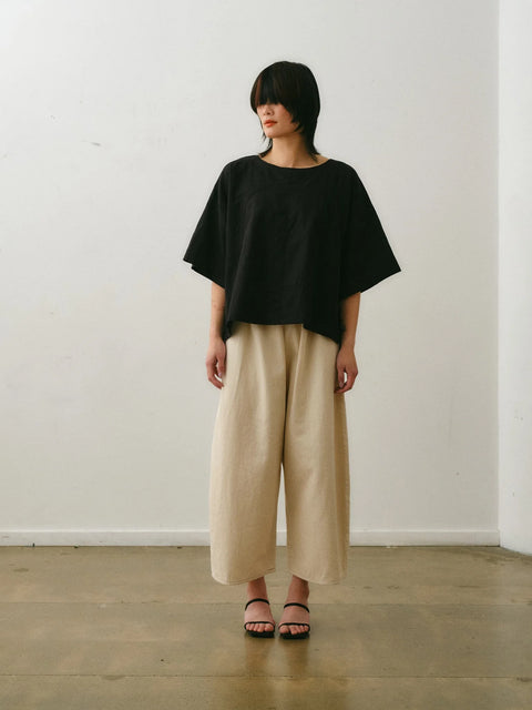 Otsu Tobira Top in Black Cotton with Circle Panel