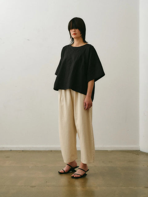 Otsu Tobira Top in Black Cotton with Circle Panel