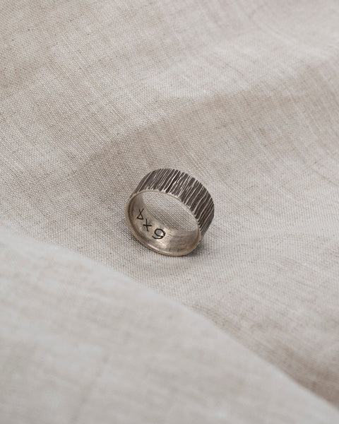 Bark texture ring 6x4