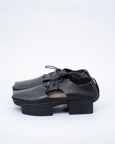 Trippen black leather cut out brogues Lui F