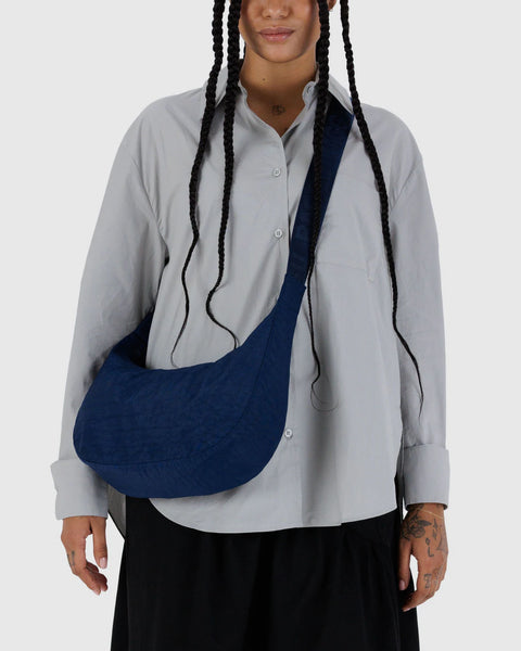 Medium Crescent Bag | Navy Blue