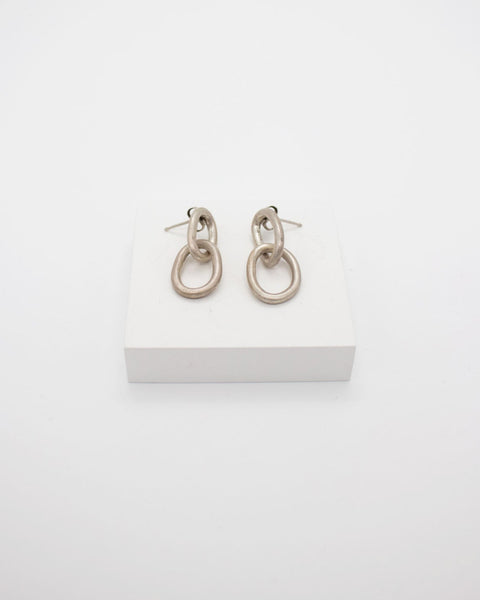 Ferna Caspera Loop Chain Earrings