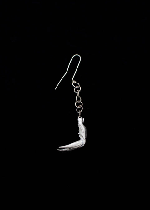 Judi Clements Crab Claw Chain Earring