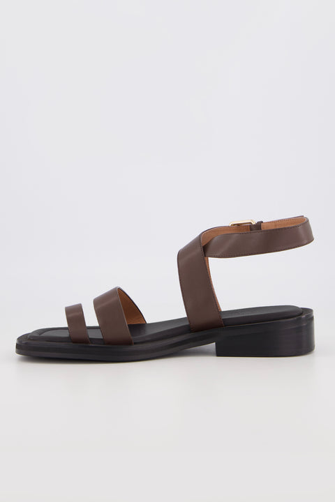 Bronwyn Carmen Sandals Brown