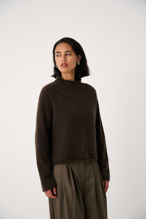 Eclipse Funnel Neck | Truffle
