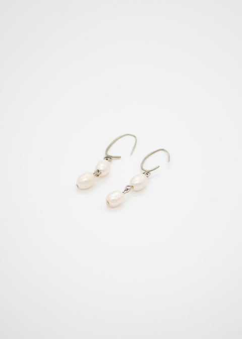 Hands Of Sand Egyptian Hook Pearl Earrings