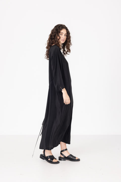 Line Dress | Black