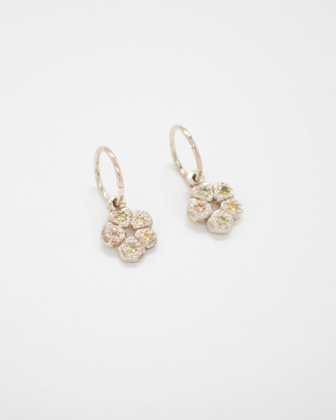 Camille Paloma Walton little daisy chain earrings