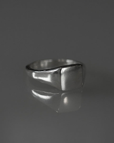 Camille Paloma Walton Small square signet ring