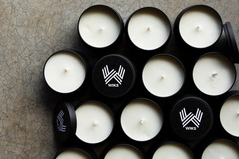 Wiks winter tin candle