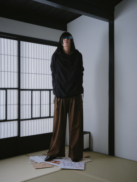 Tsuriageru Hoodie | Black 1